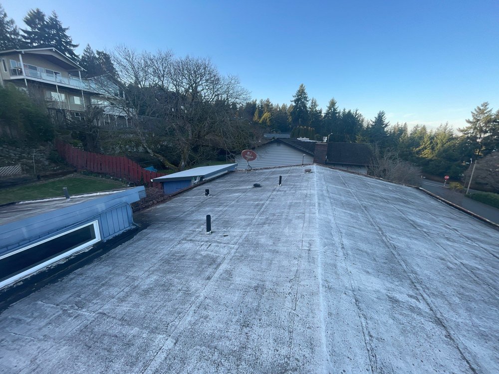 Expert flat roof replacement service in Bellevue, Washington.

