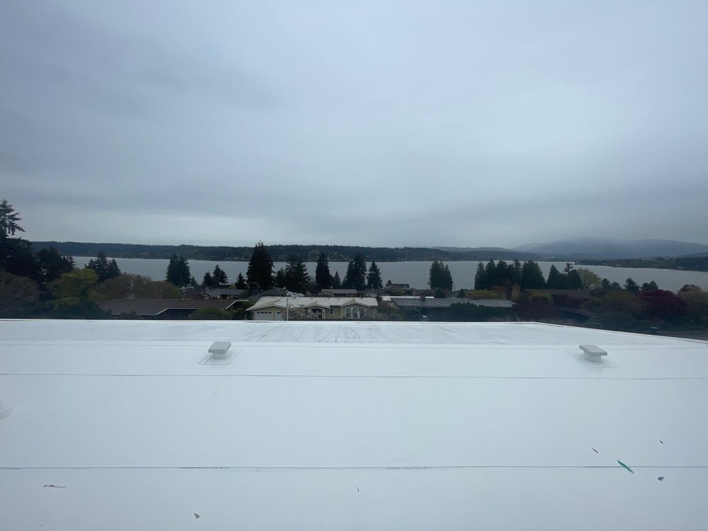 Orca Roofing & Exteriors' flat roof expertise in Bellevue.

