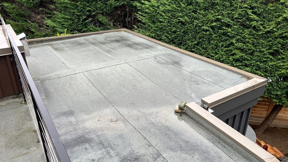 Kirkland building with a durable flat roof replacement.

