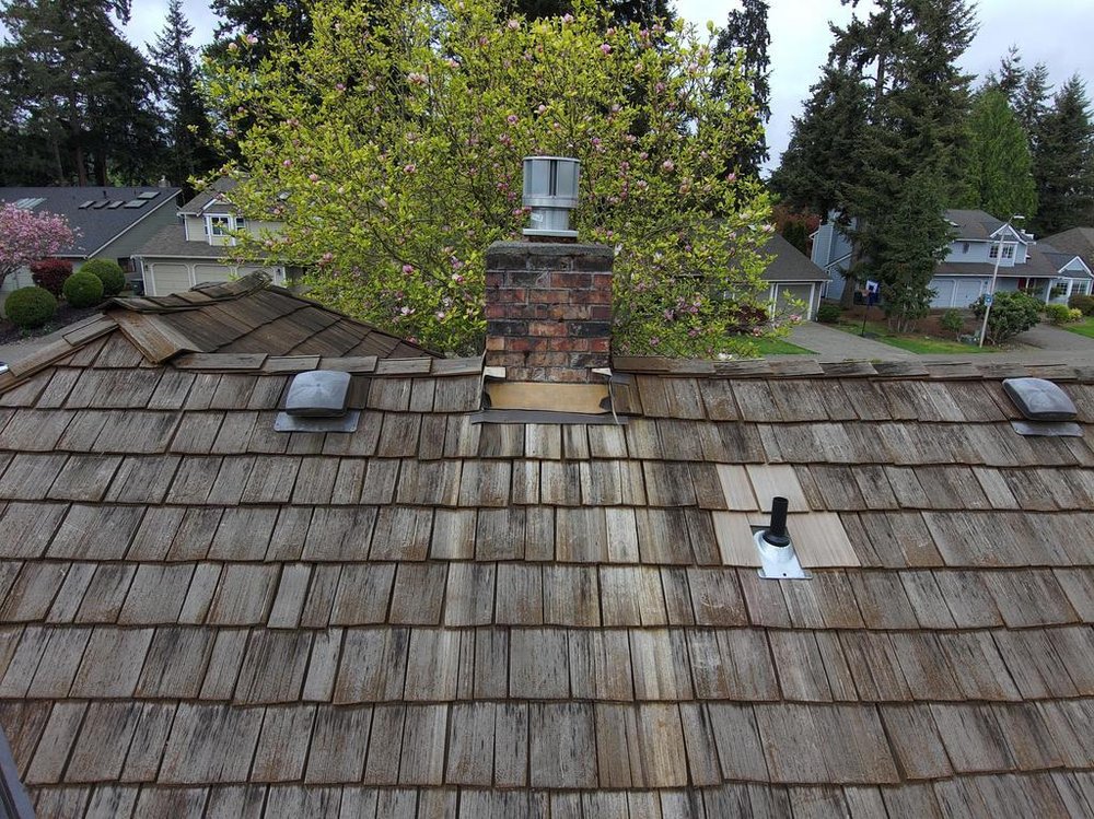 CertainTeed Presidential Shake TL roof in Autumn Blend on a Bellevue home.

