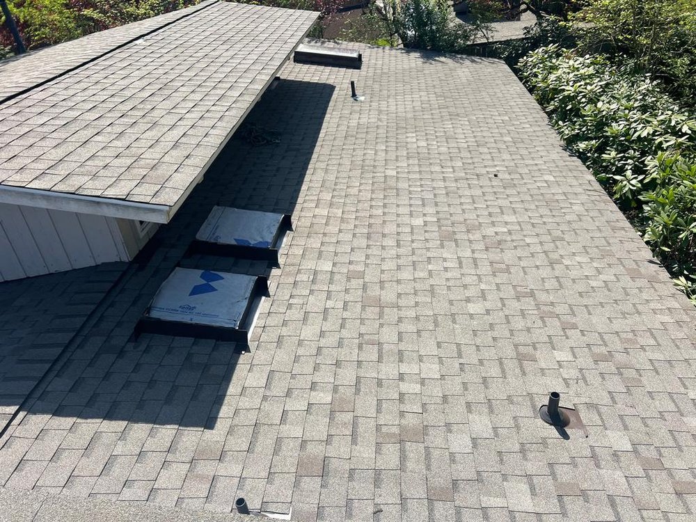 Professional Pabco Premier roof replacement service in Redmond.

