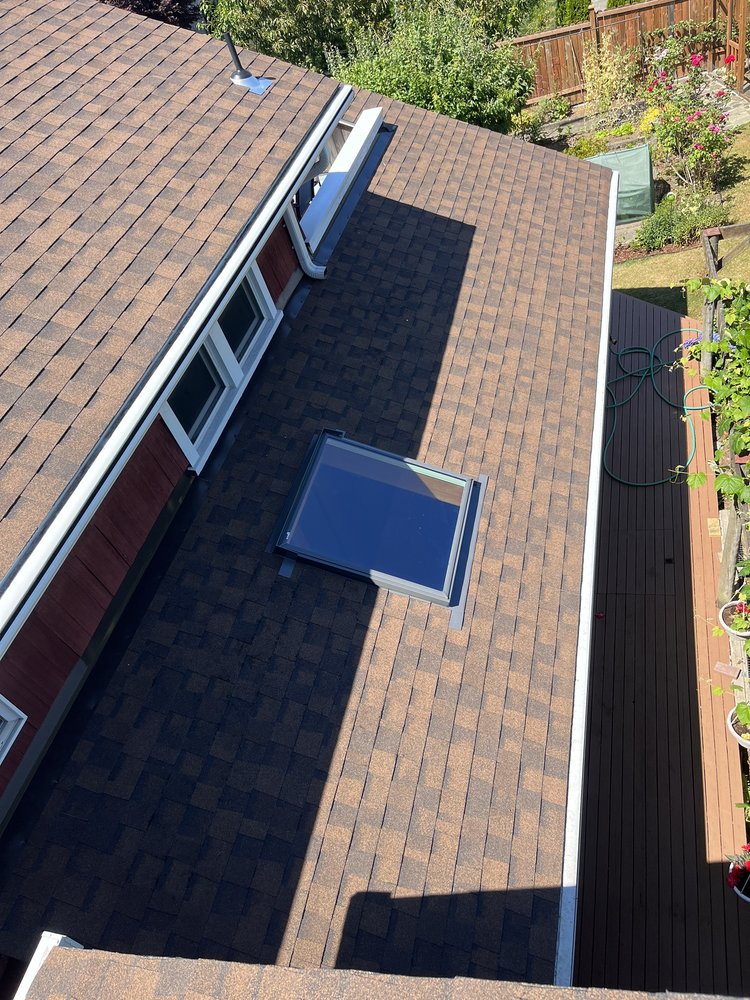 Professional shingle roof replacement service in Renton.

