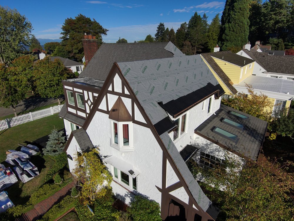 High-quality Malarkey roof replacement for a Seattle property.

