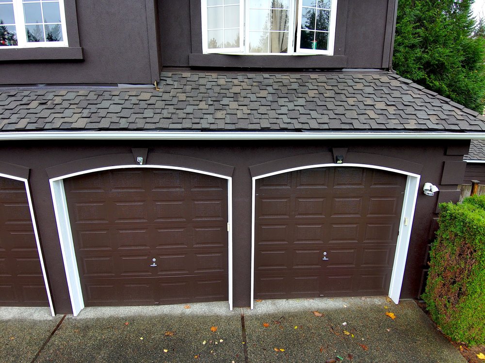 Presidential Shake Tri-Lam shingles for superior roof protection.