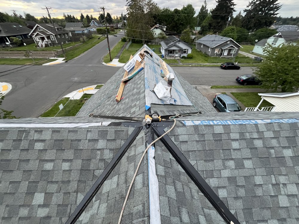 CertainTeed shingles and solid foundation.