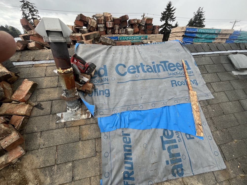 Durable protection with new CertainTeed shingle roof in Tacoma, Washington.

